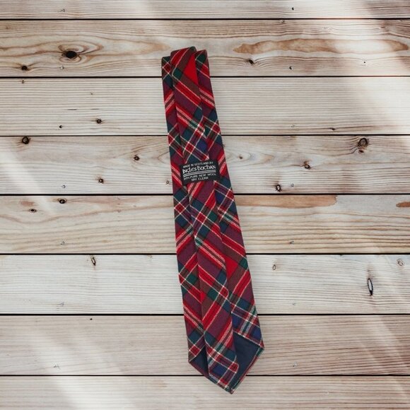 Vintage Ingles Buchan Made In Scotland Red Tartan 100% Pure Wool Men's Neck Tie - Picture 5 of 7